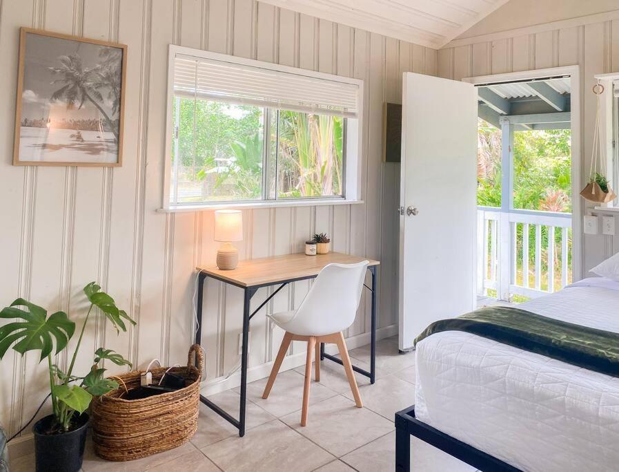 Keaau Monstera Bungalow, Spacious, King Bed, Big Kitchen מראה חיצוני תמונה
